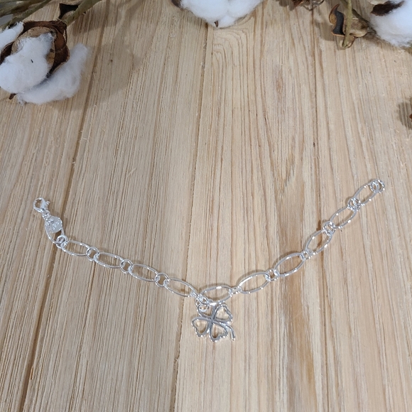 🍀🍀NEW🍀🍀PRETTY!! 925 STERLING SILVER SHAMROCK BRACELET 🍀🍀 - Picture 8 of 15